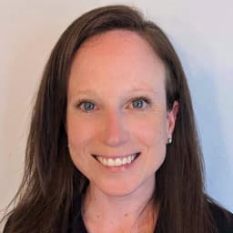 Head shot for Molly Campbell