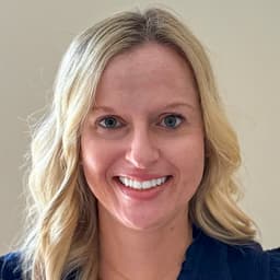 Head shot for Barbara Bechtel