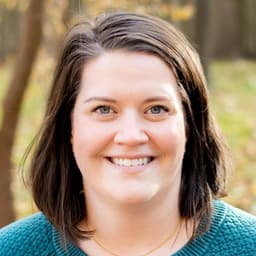 Head shot for Meredith Schroeder