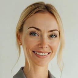 Head shot for Corrie Larson