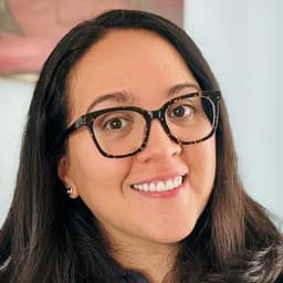 Head shot for Jessica Tapia